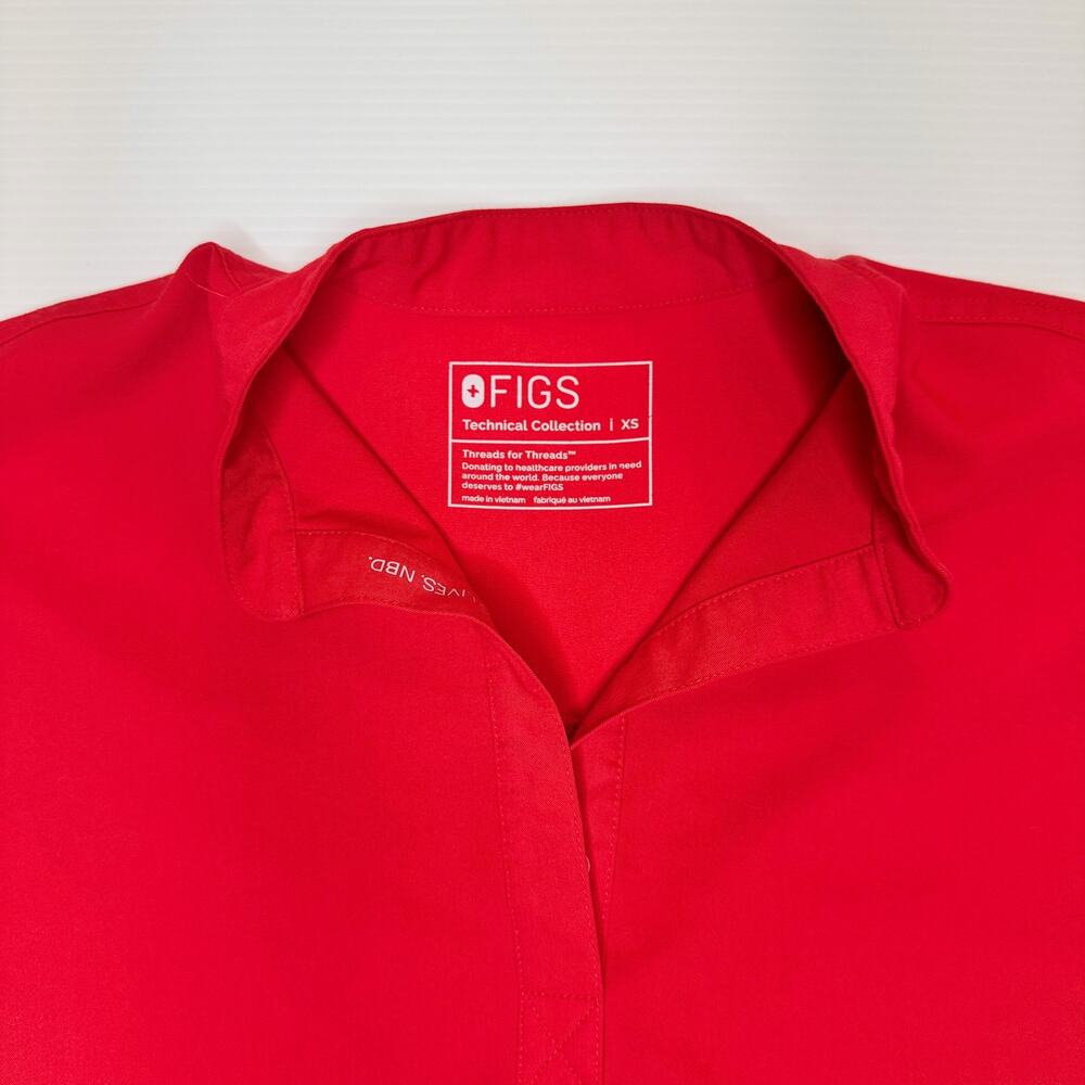 FIGS Rafaela Oversized Scrub Top Women's XS Pop Red Limited Edition Medical Rare - Picture 5 of 11